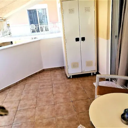 Kalamata Downtown Apartment Exterior photo